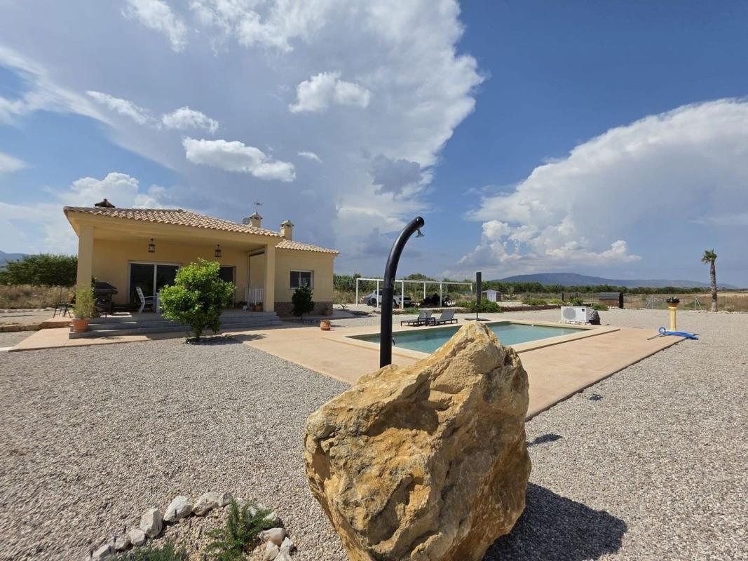Venta de villa en Pinoso