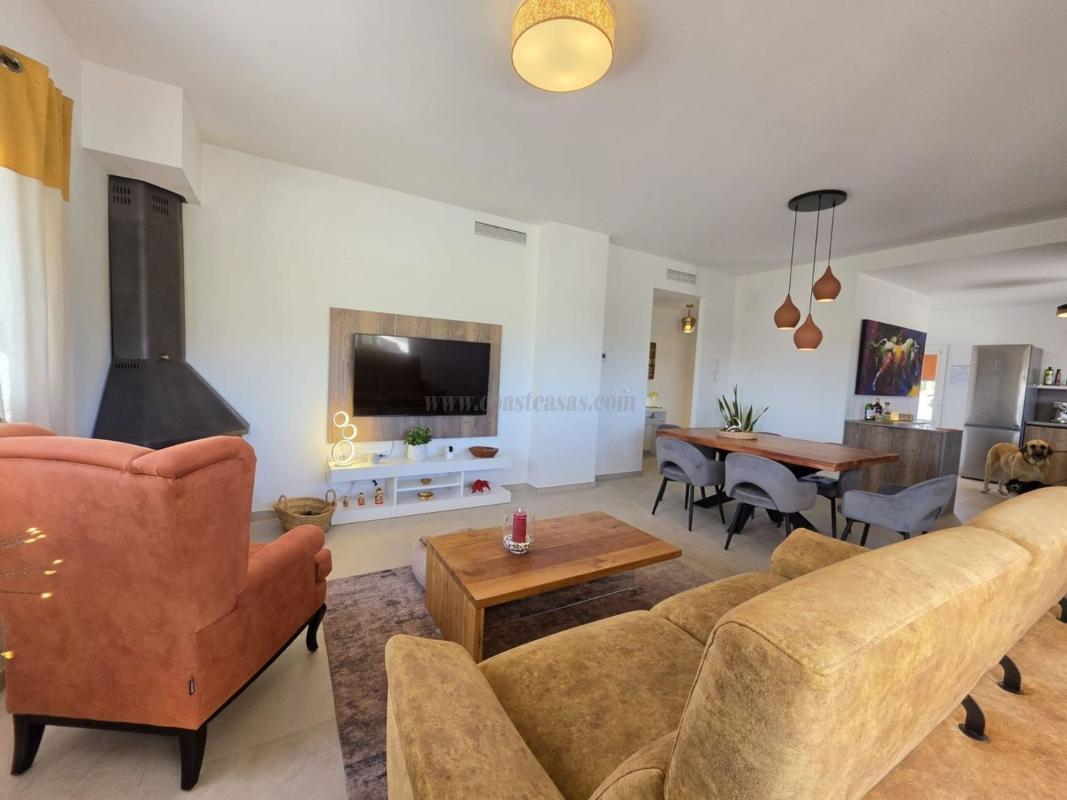 Venta de villa en Pinoso