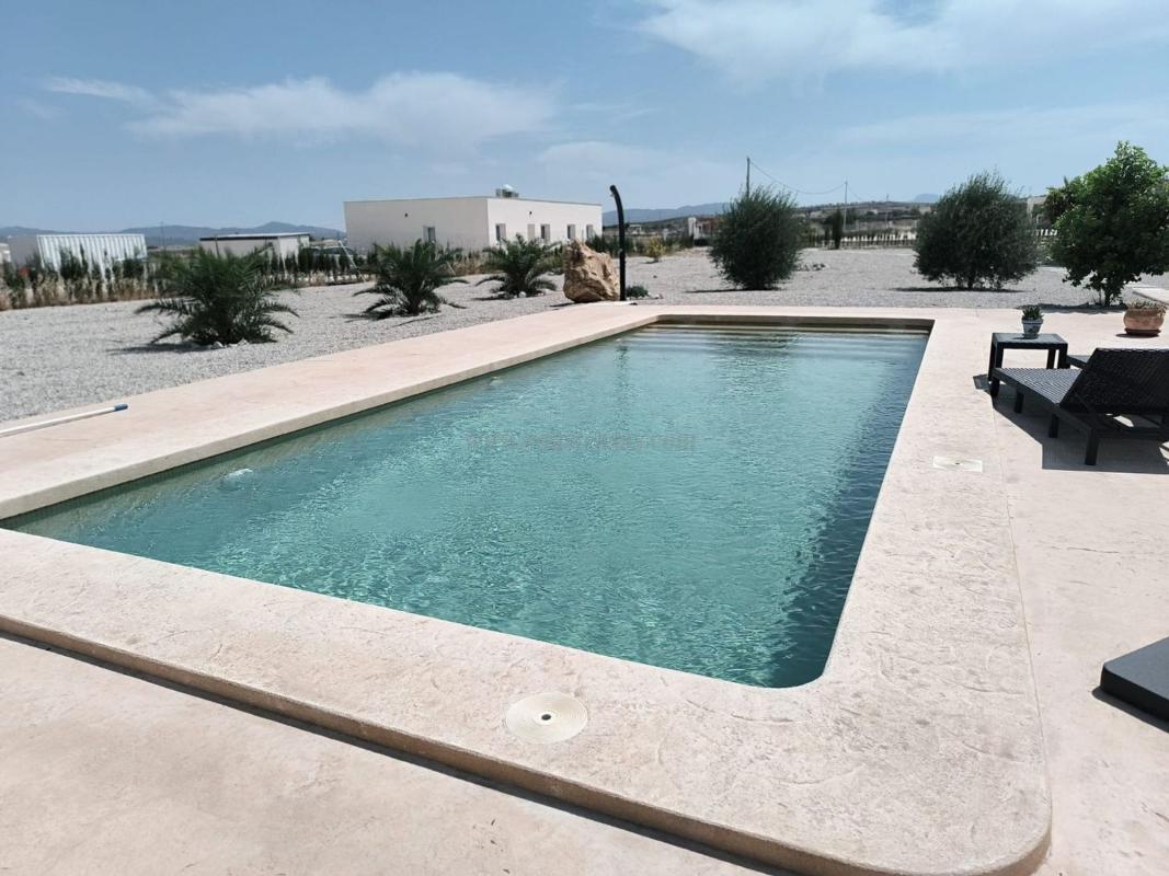 Venta de villa en Pinoso