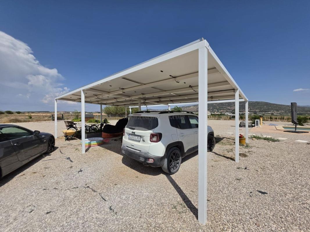 Venta de villa en Pinoso
