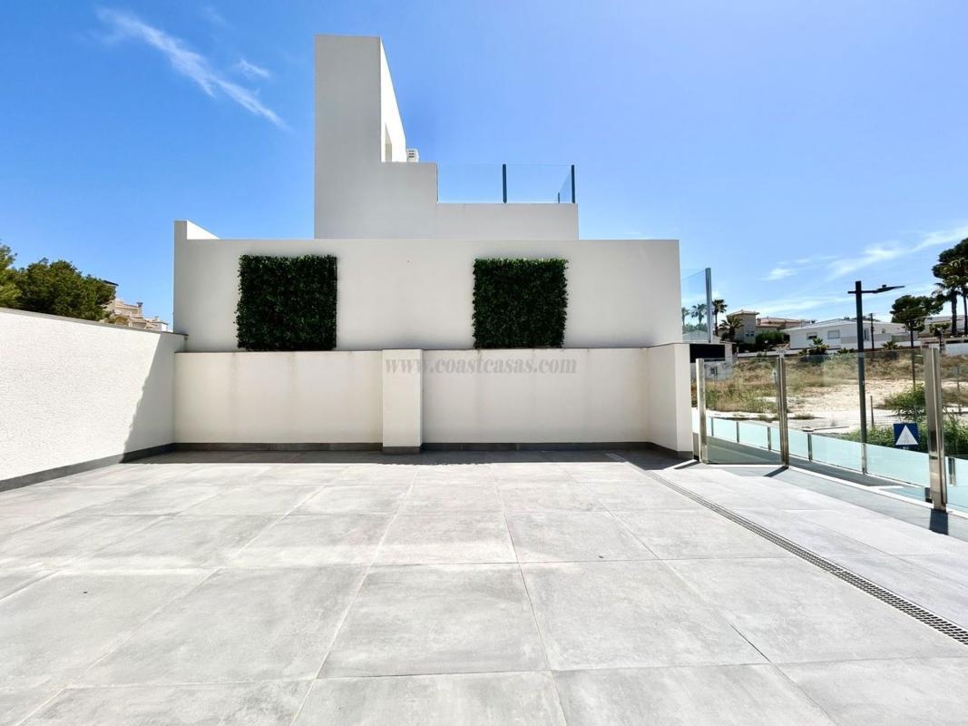 Venta de villa en Orihuela