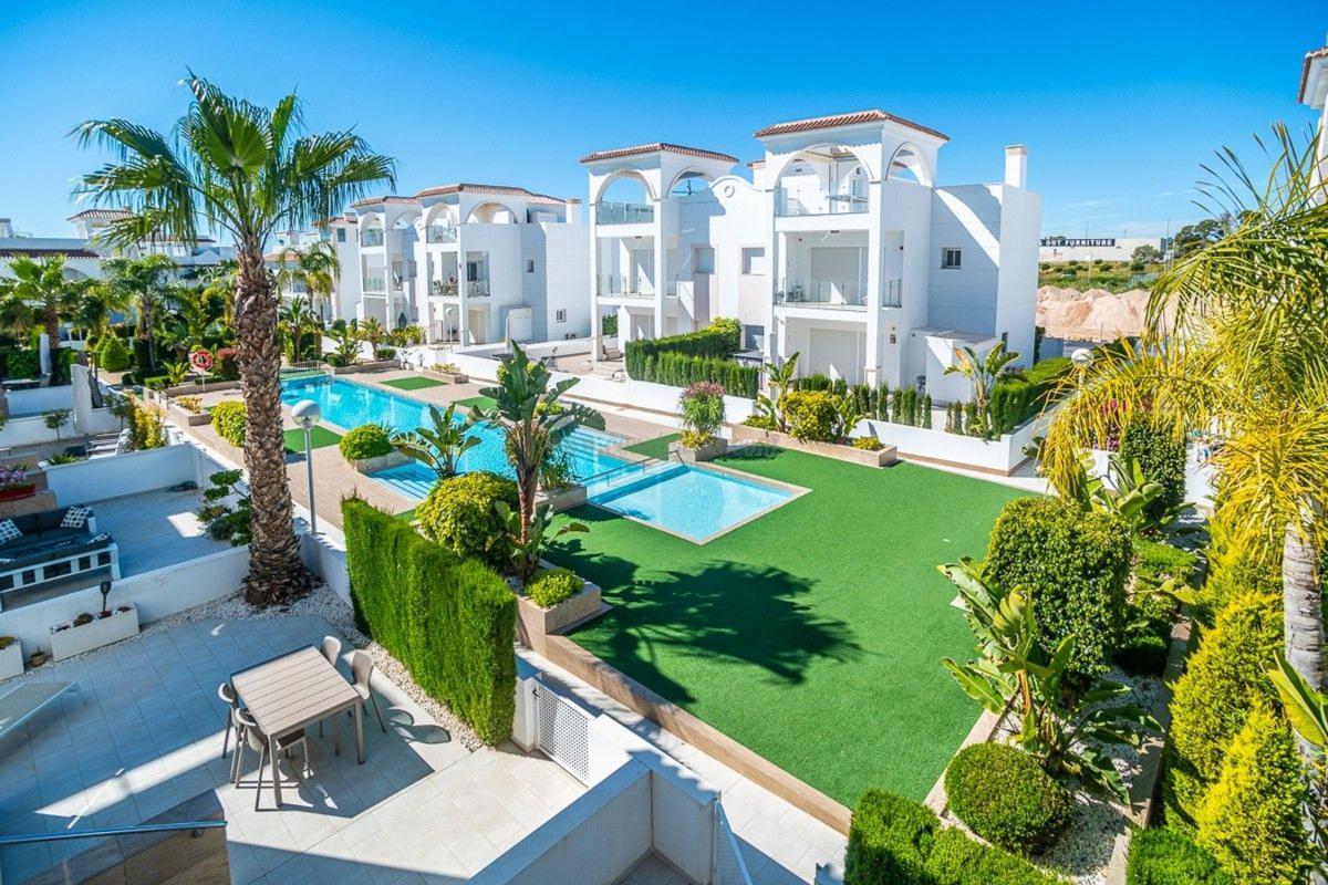 Venta de villa en Rojales