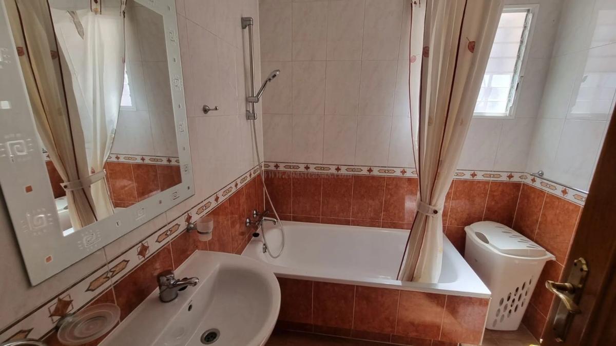 Venta de villa en Guardamar del Segura