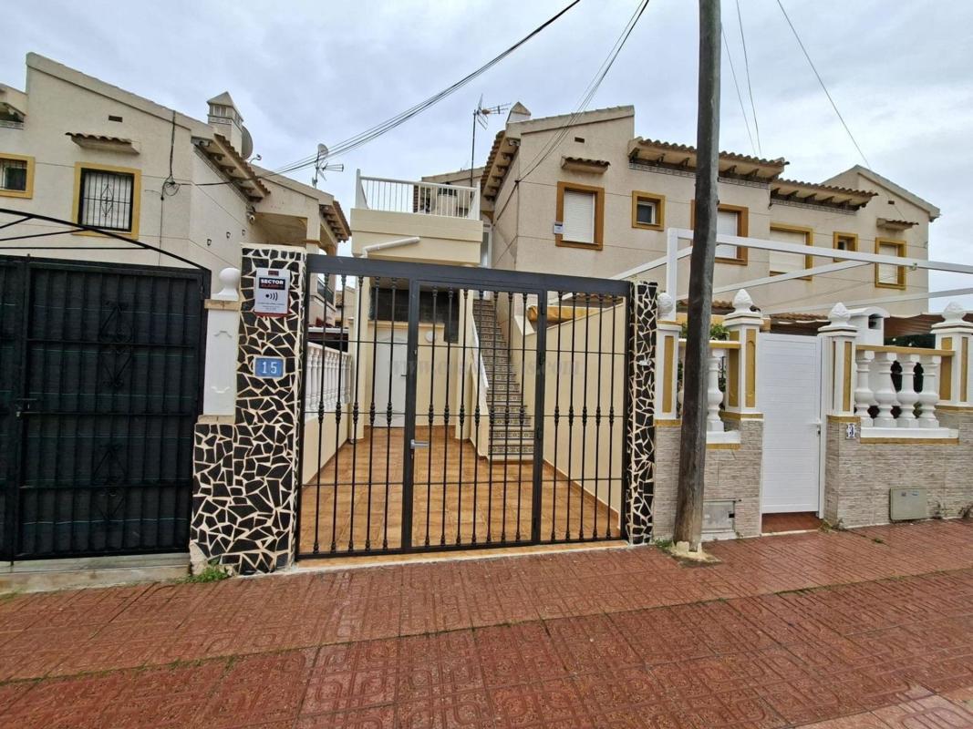 Venta de villa en Orihuela