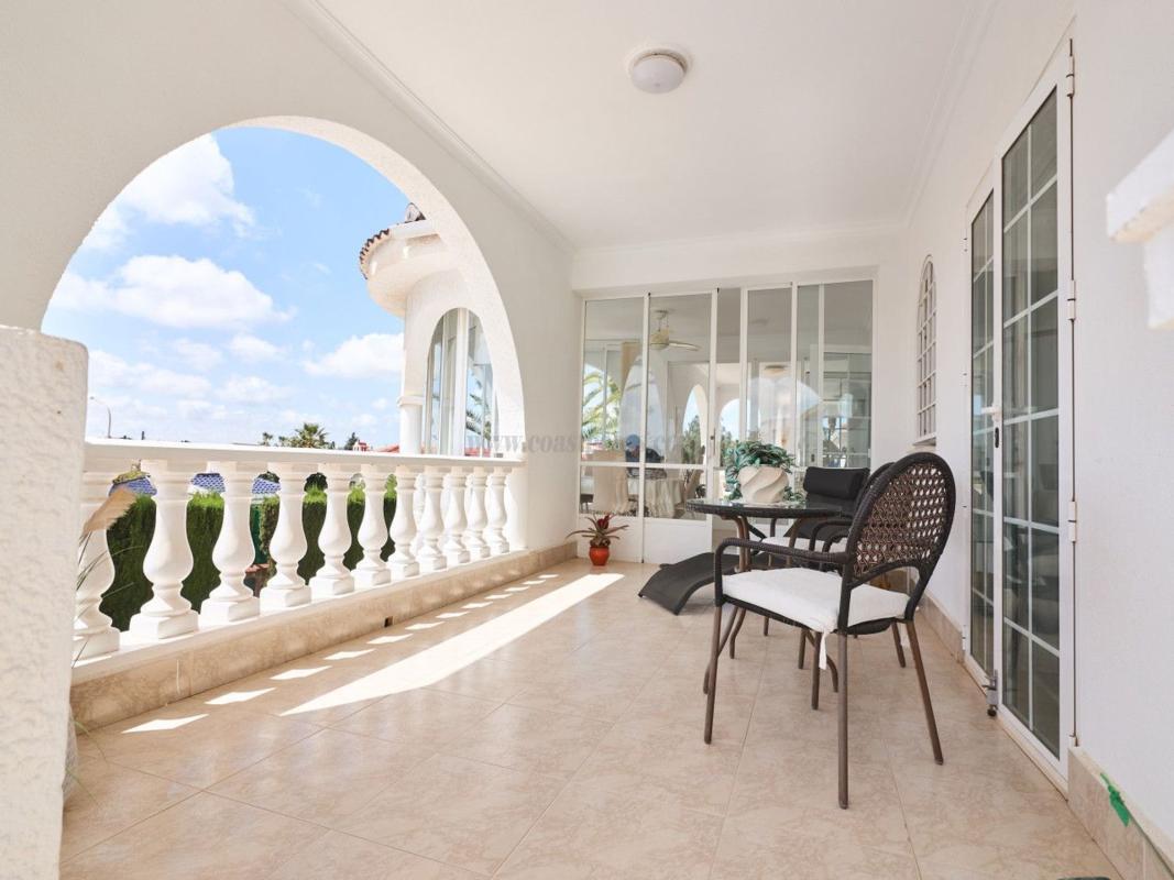 Venta de villa en Rojales