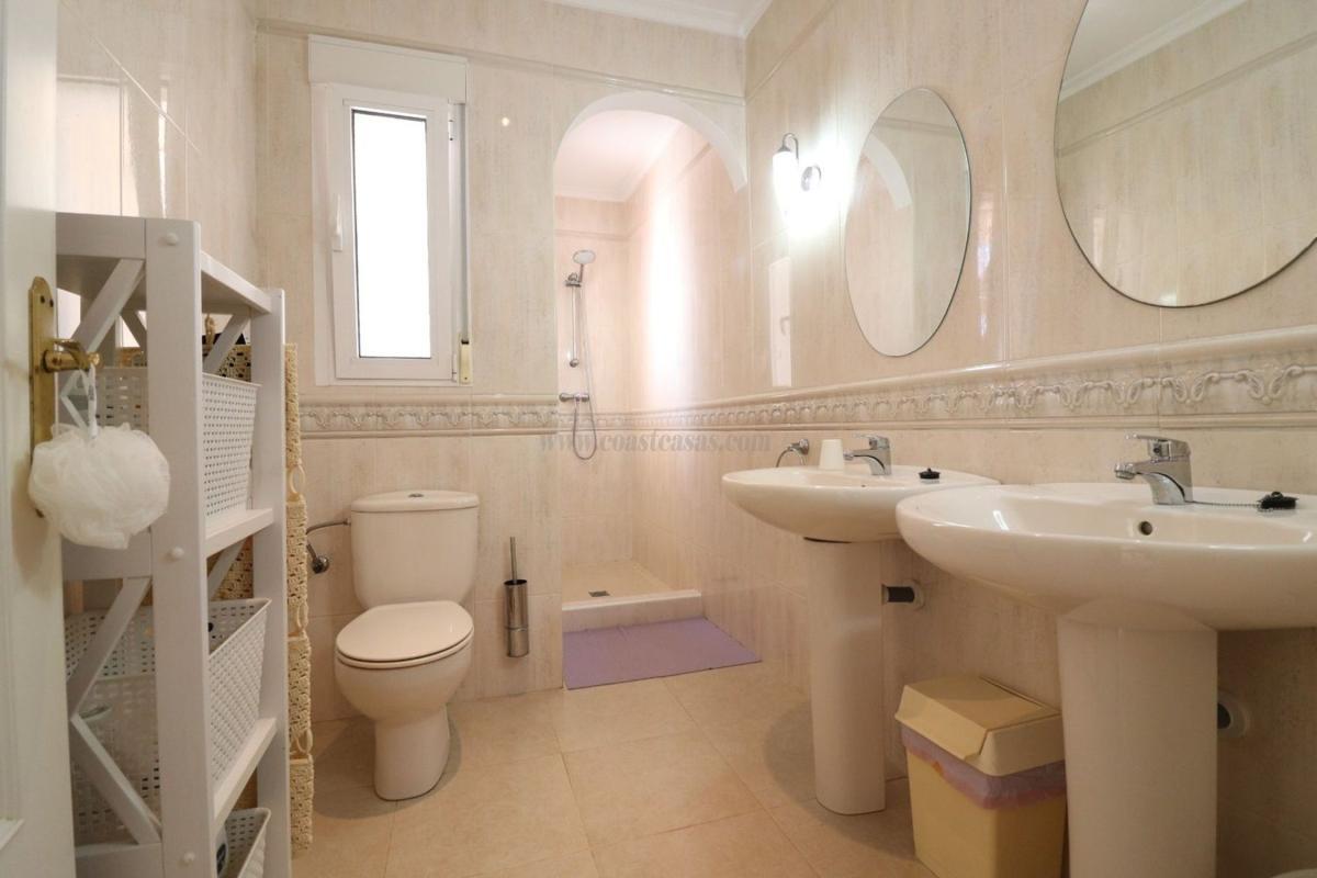 Venta de villa en Algorfa