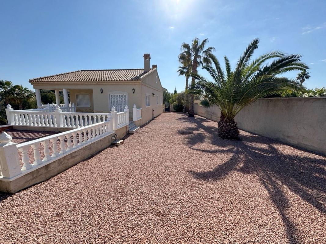 Venta de villa en Algorfa