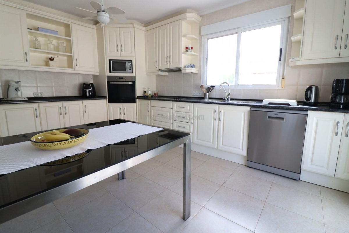 Venta de villa en Algorfa