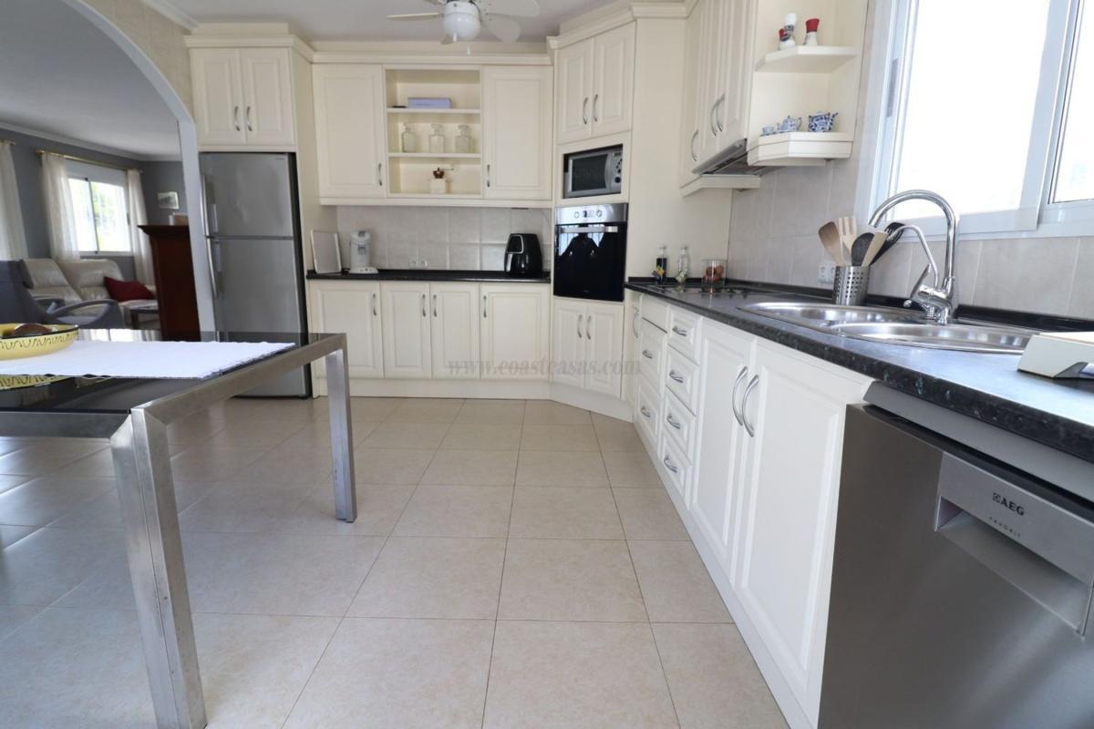Venta de villa en Algorfa