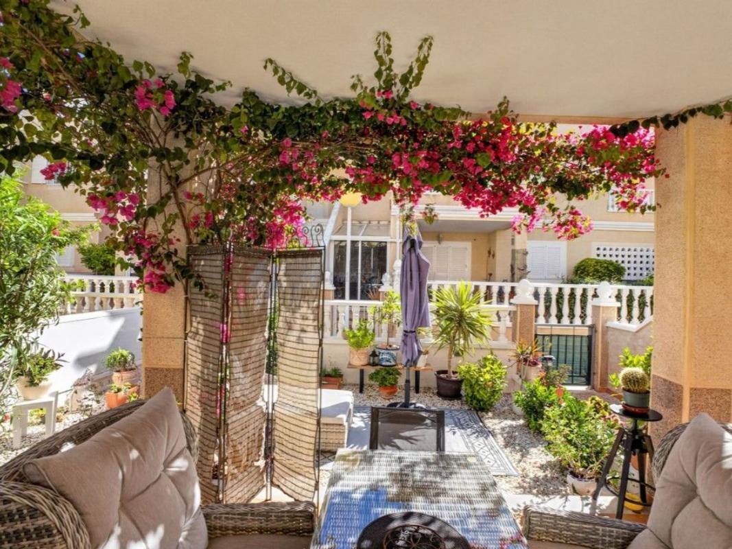 Venta de villa en Orihuela
