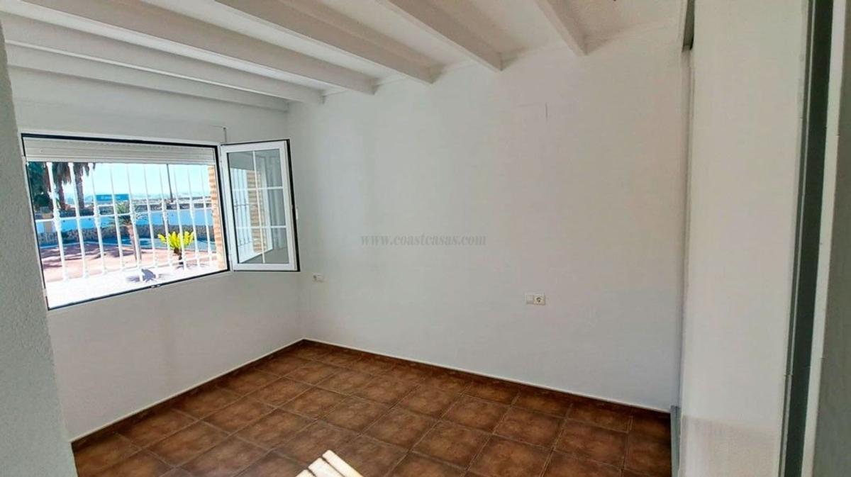 Venta de villa en Catral