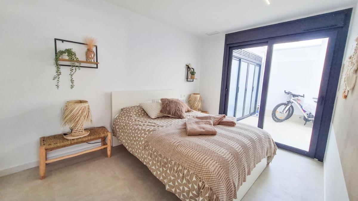 Venta de villa en San Pedro del Pinatar