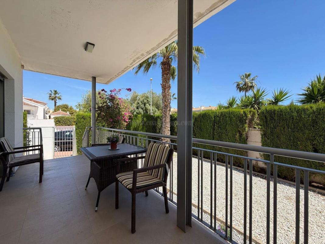 Venta de villa en Rojales
