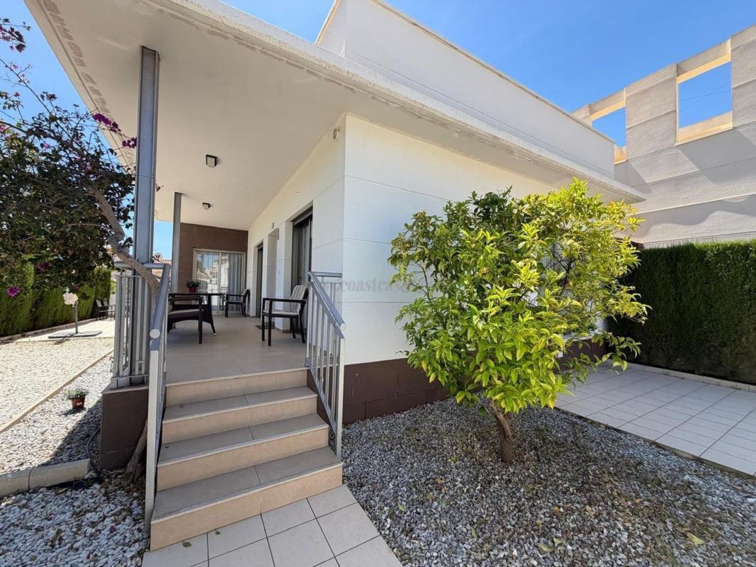 Venta de villa en Rojales