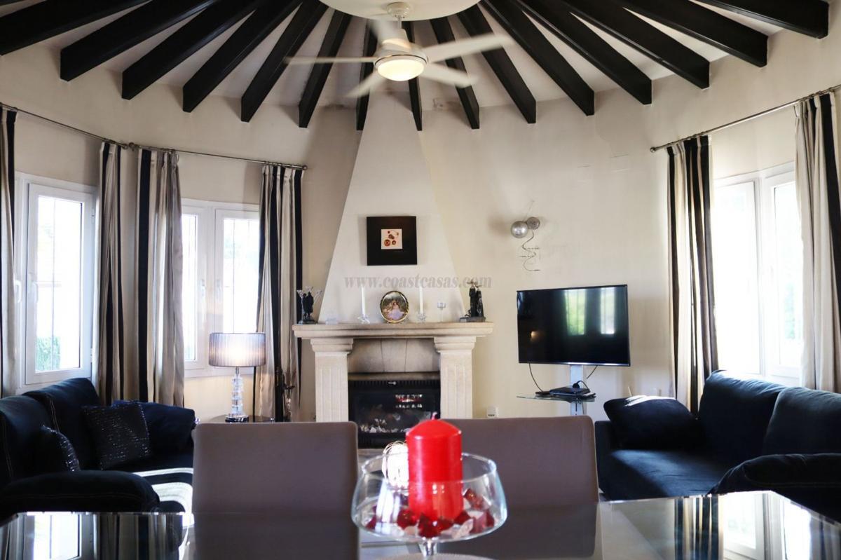 Venta de villa en Murla