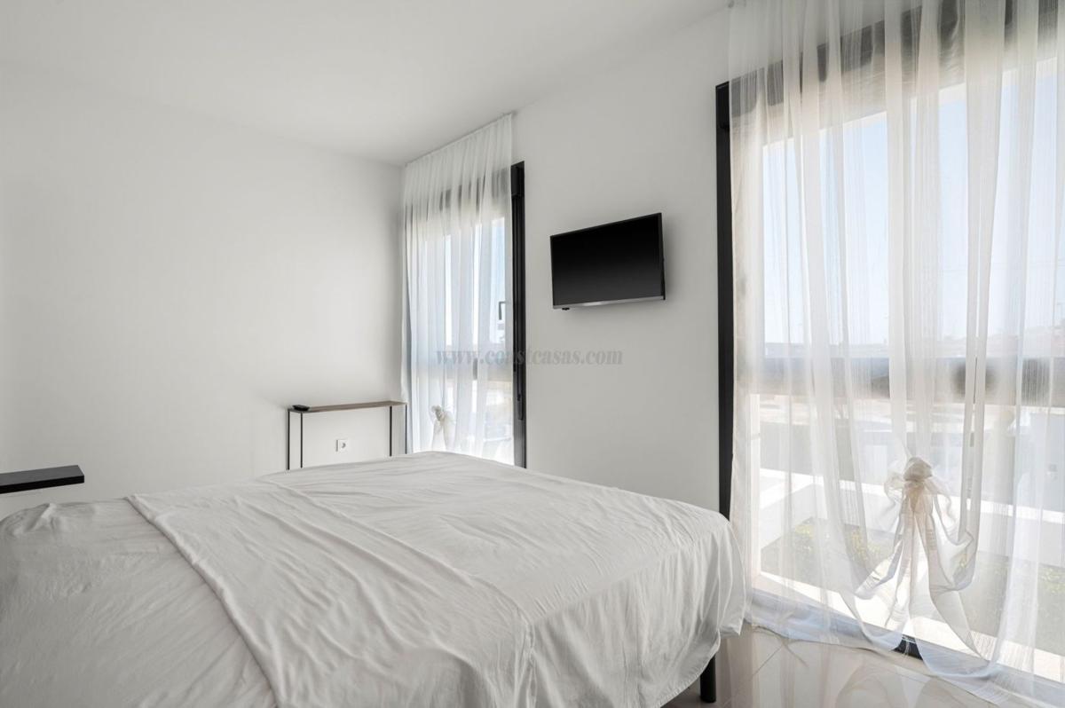 Venta de villa en Rojales