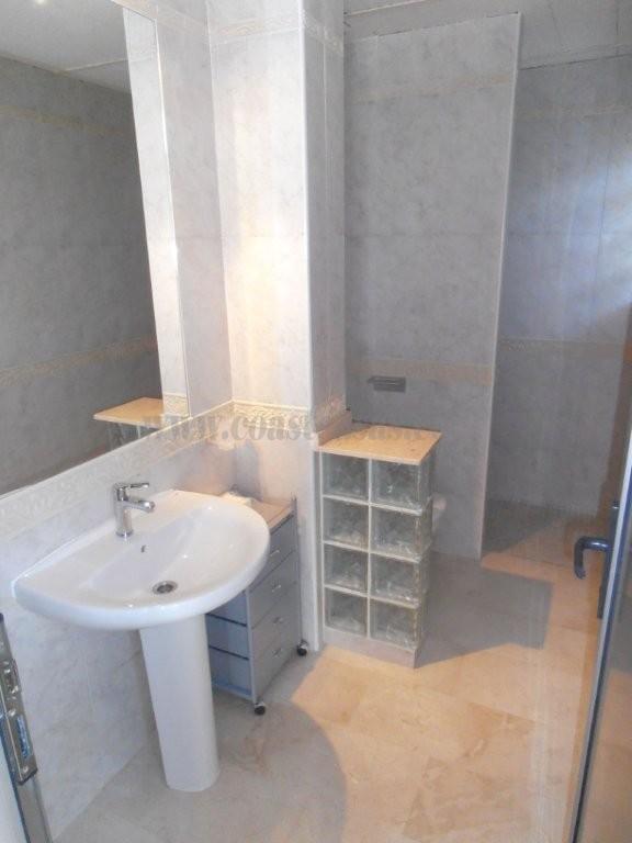 For sale of commercial in Orihuela Costa