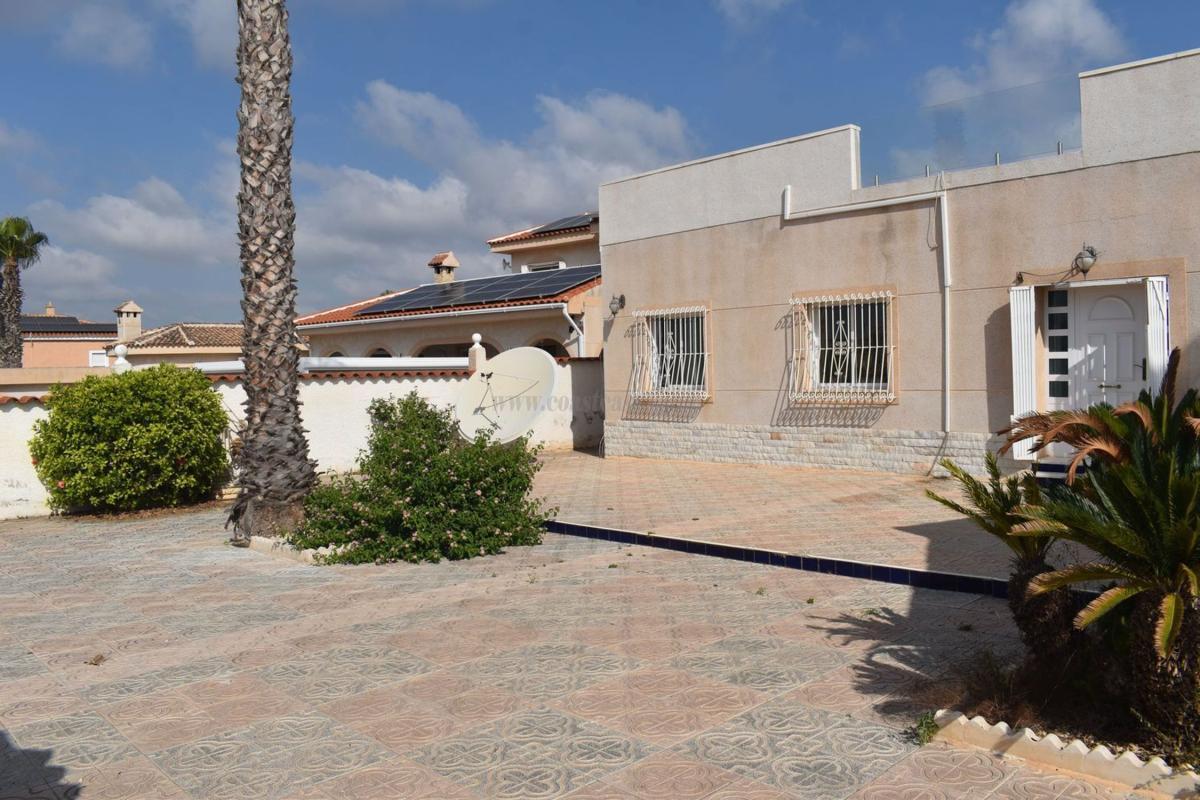 Venta de villa en San Fulgencio