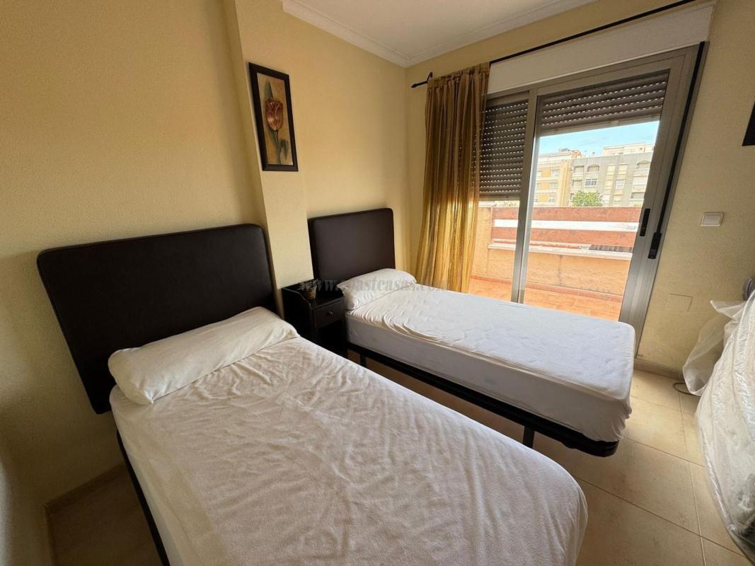 Venta de villa en Guardamar del Segura