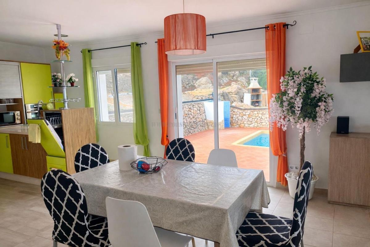 Venta de villa en Sella