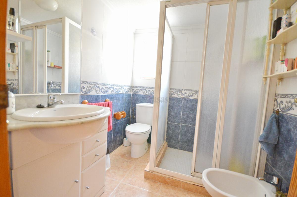 Verkoop van kleine villa in Orihuela Costa