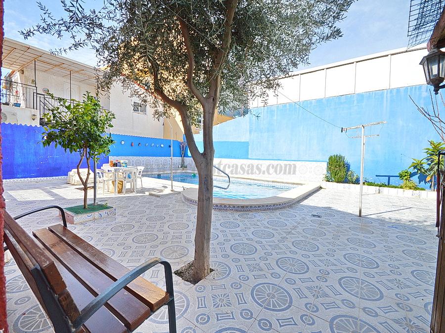Verkoop van kleine villa in Orihuela Costa