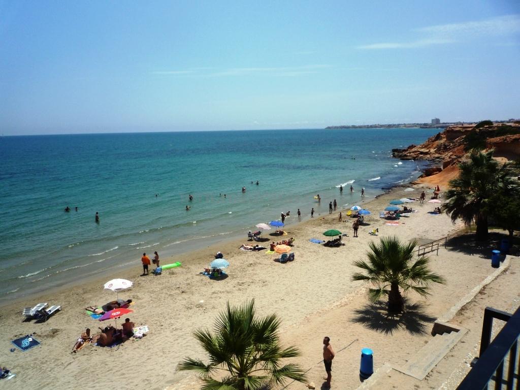Verkoop van kleine villa in Orihuela Costa