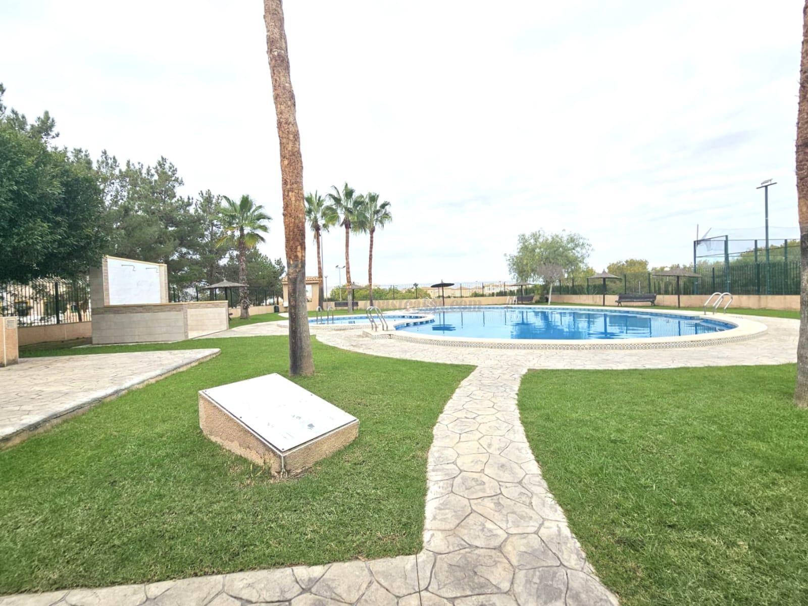 Venta de chalet en Orihuela Costa