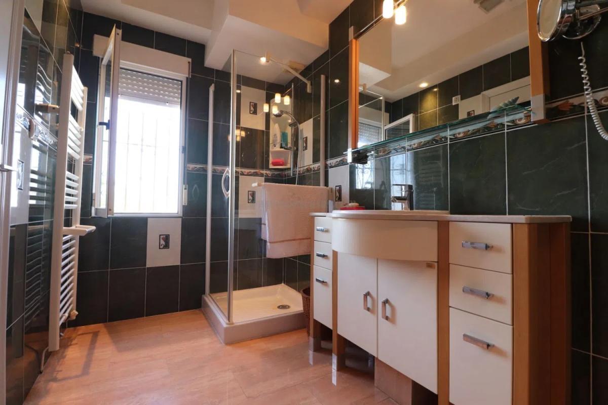 Venta de villa en Algorfa