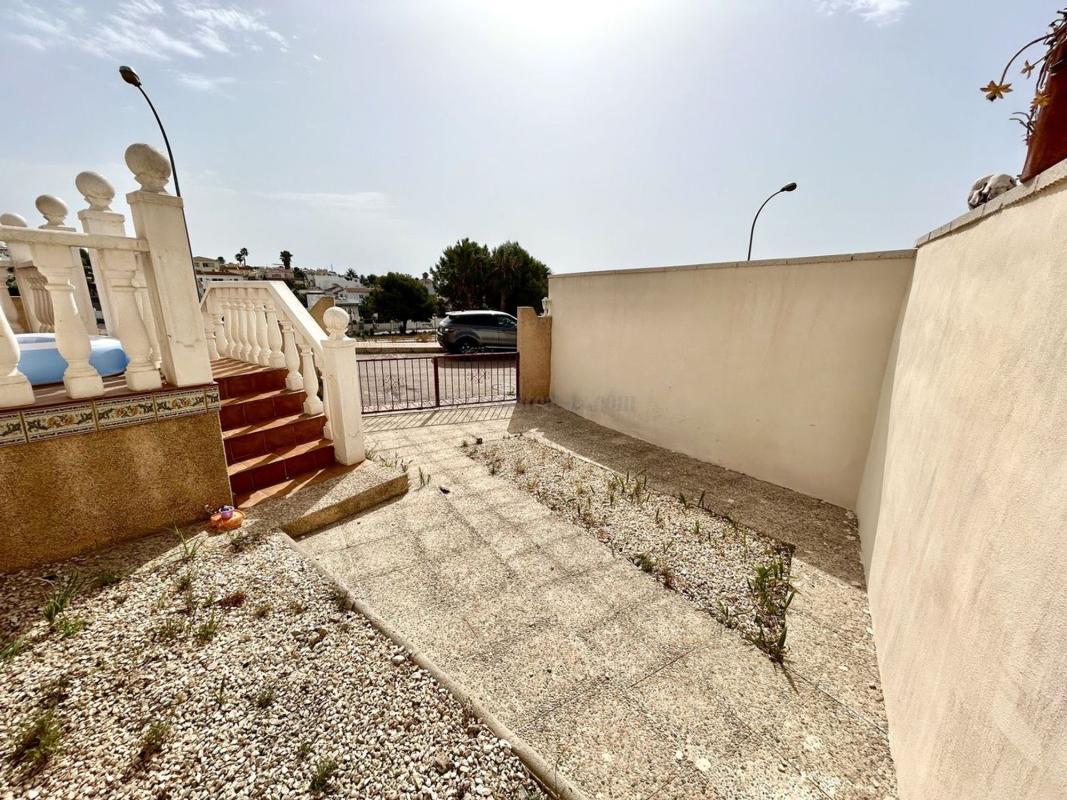 Venta de villa en Orihuela