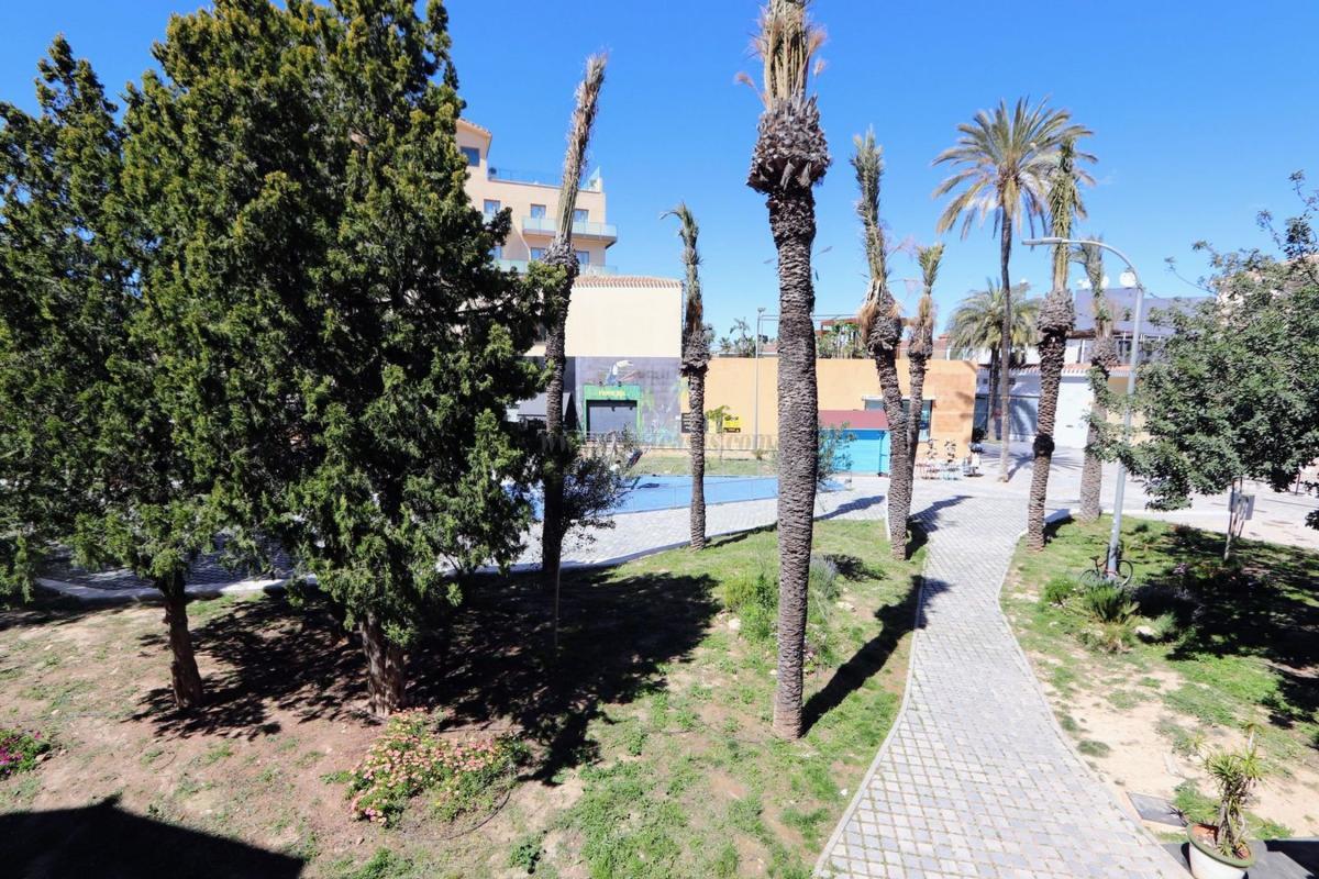 Venta de apartamento en Los Alcázares