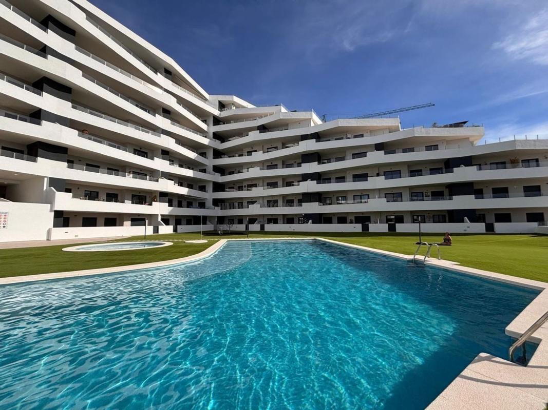 Venta de apartamento en San Miguel de Salinas