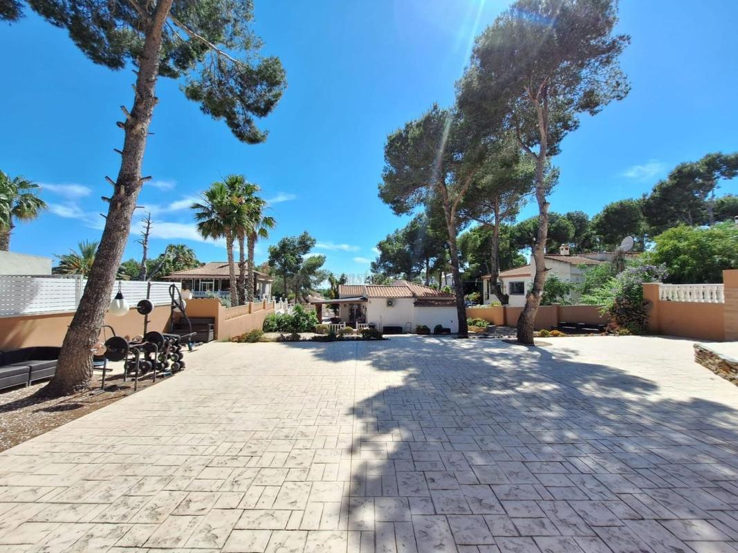 Venta de villa en Pilar de la Horadada