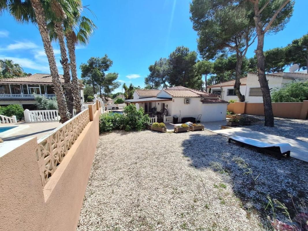 Venta de villa en Pilar de la Horadada