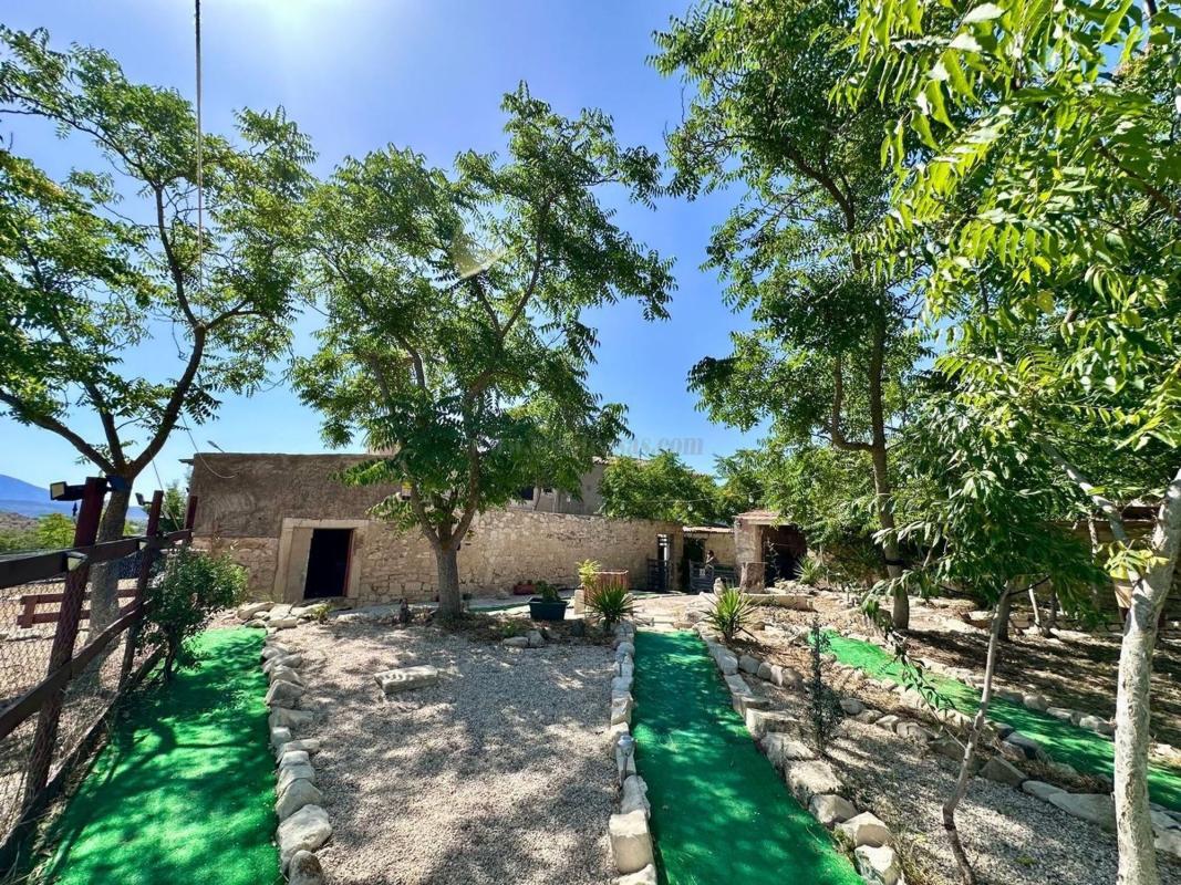 Venta de villa en Monovar