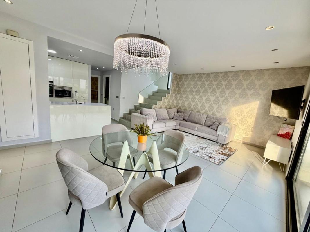 Venta de villa en Rojales
