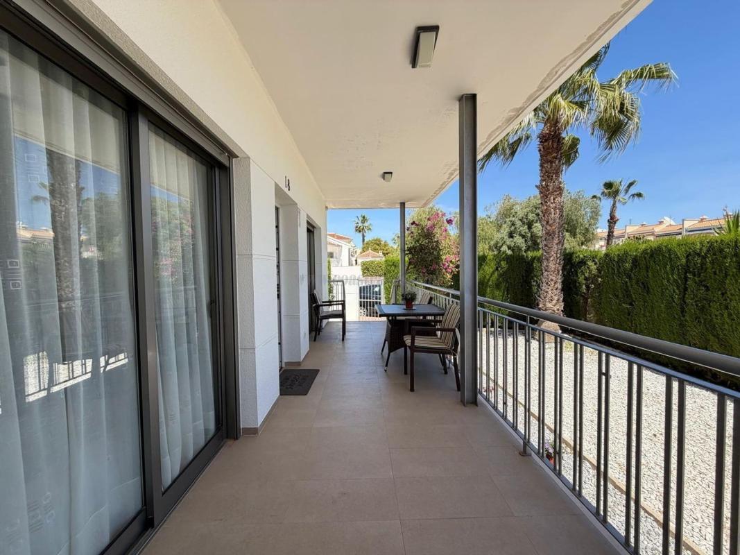Venta de villa en Rojales