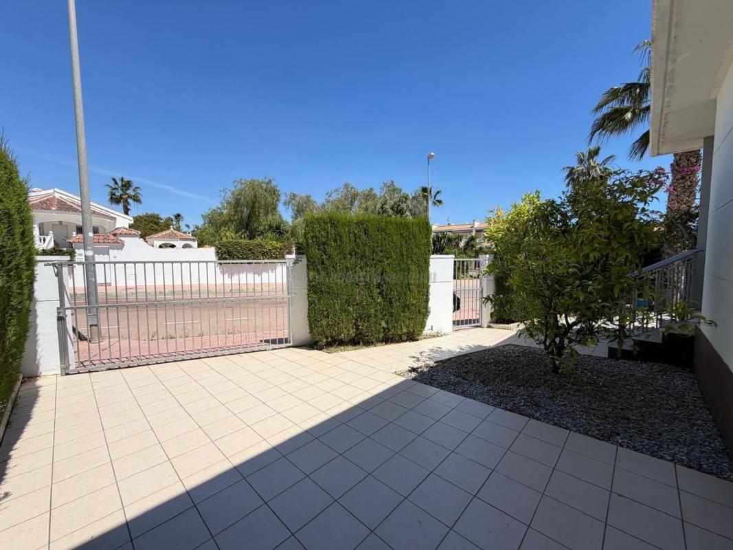 Venta de villa en Rojales
