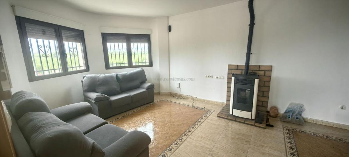 Venta de villa en Pinoso
