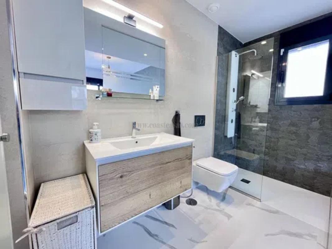 Venta de apartamento en San Miguel de Salinas