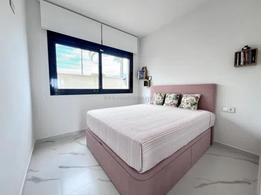 Venta de apartamento en San Miguel de Salinas