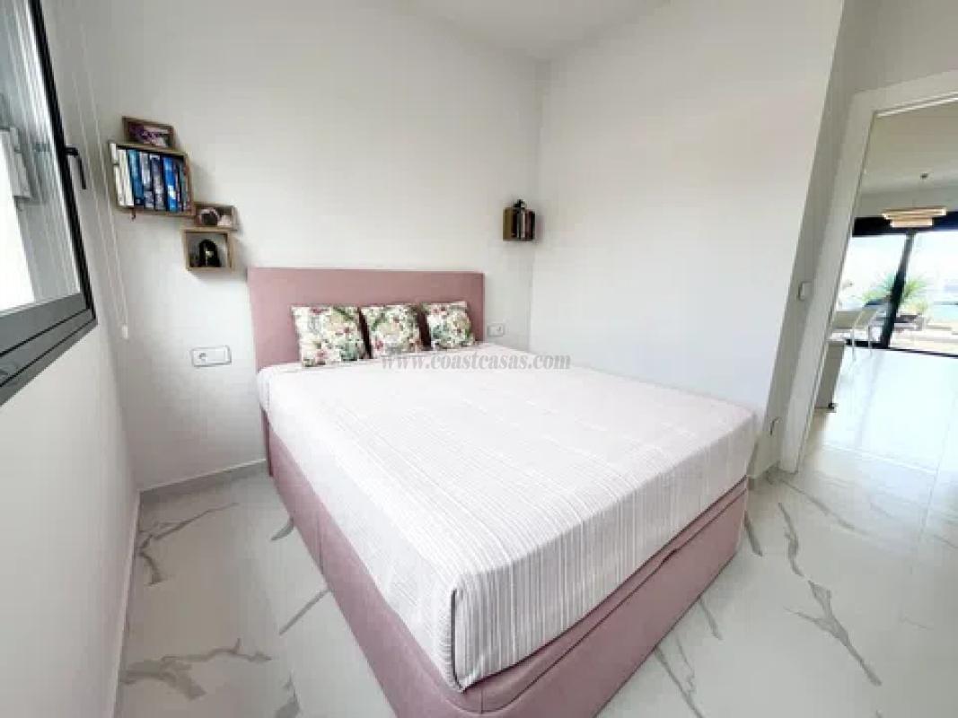 Venta de apartamento en San Miguel de Salinas