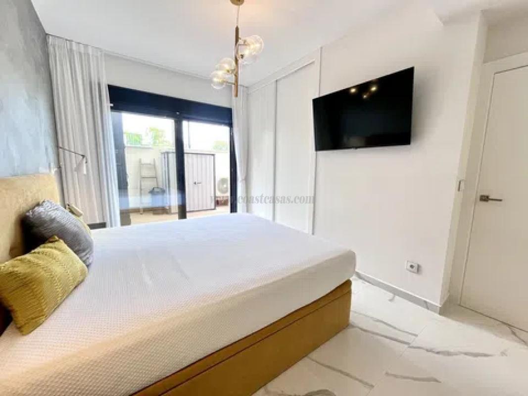 Venta de apartamento en San Miguel de Salinas