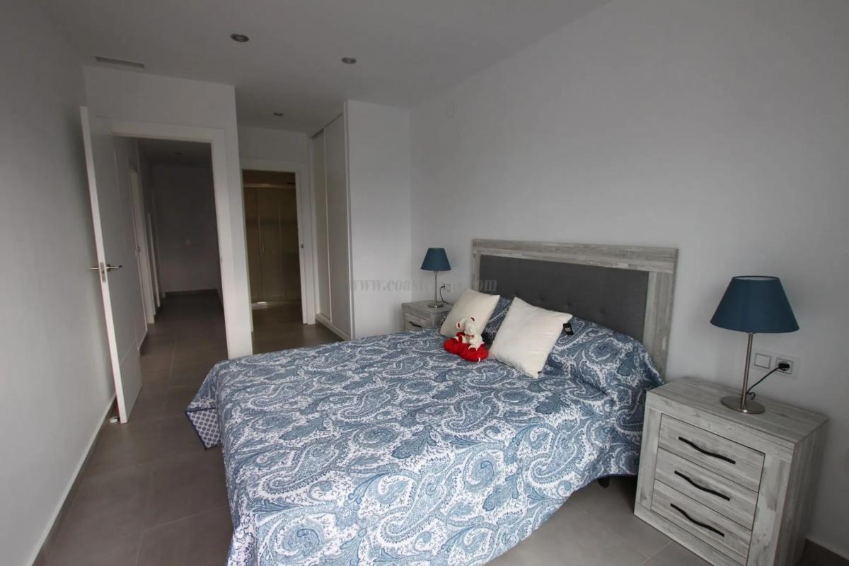 Venta de villa en Los Montesinos