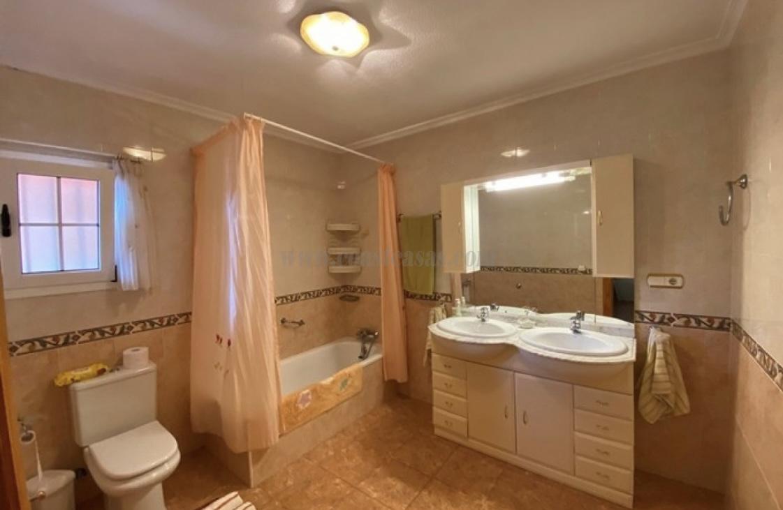 For sale of chalet in Torrevieja