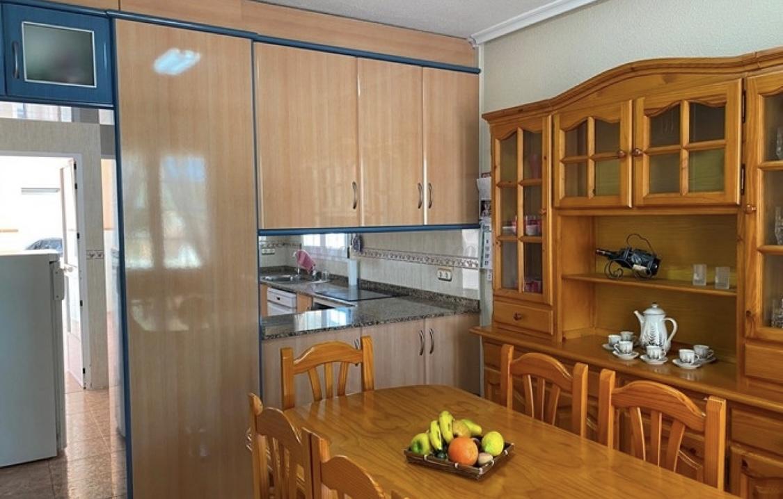 For sale of chalet in Torrevieja