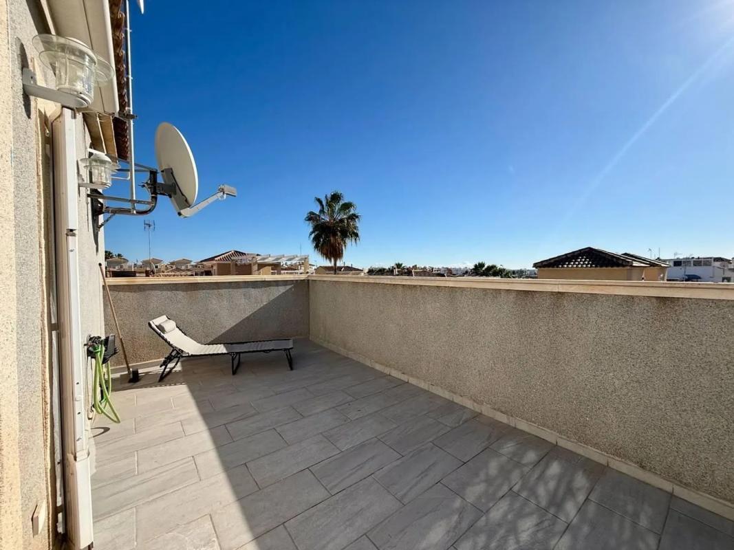 Venta de villa en Orihuela