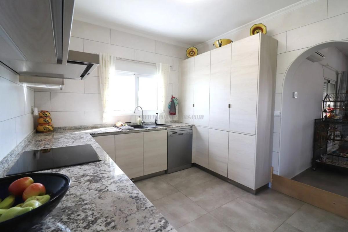 Venta de villa en Orihuela