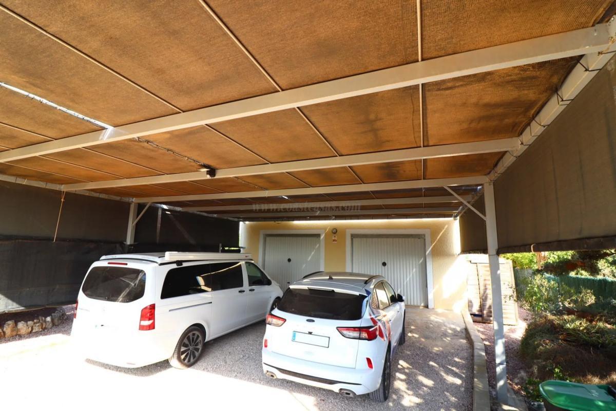 Venta de villa en Orihuela