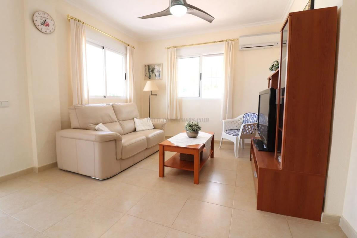 Venta de villa en Algorfa